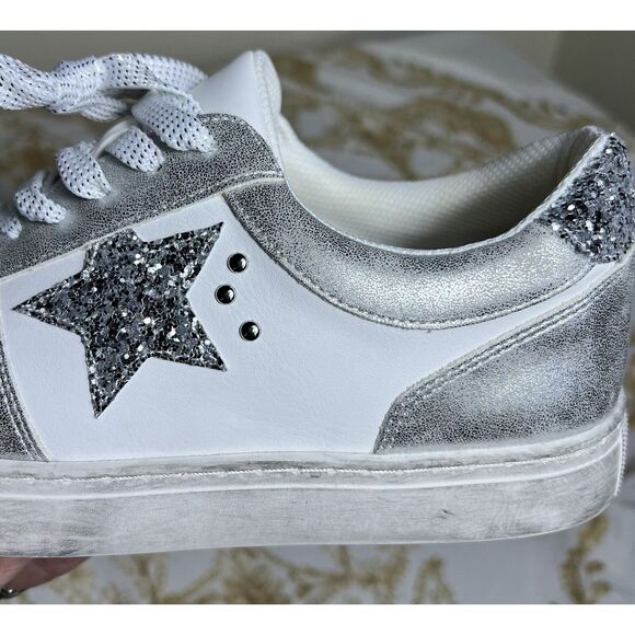 Hey Girl by Corkys Constellation White and Silver Studs Star SZ 10 - Picture 6 of 11